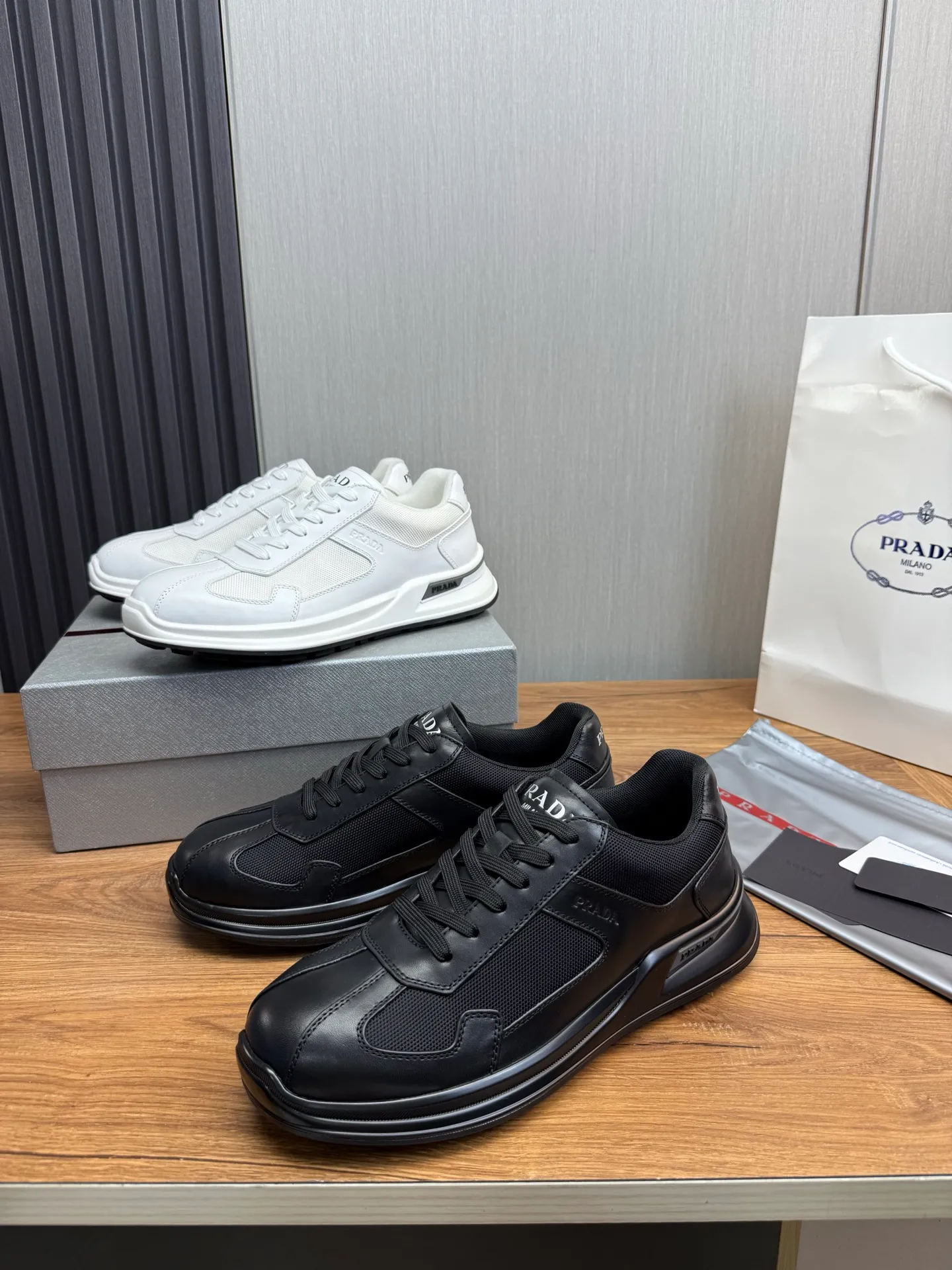 Men's shoes 💰600💰 [PRADA] Popular men's shoes shipped 👏Official website synchronized ⬆️Original cowhide fabric + cowhide lining, 1⃣️:1⃣️reproduction, original sole, 38-45 (45. Customized, non-refundable)